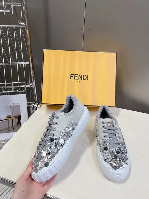 Fendi Shoe 